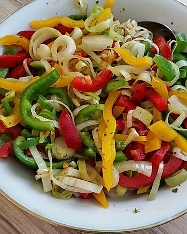 Lauch-Paprika Salat
