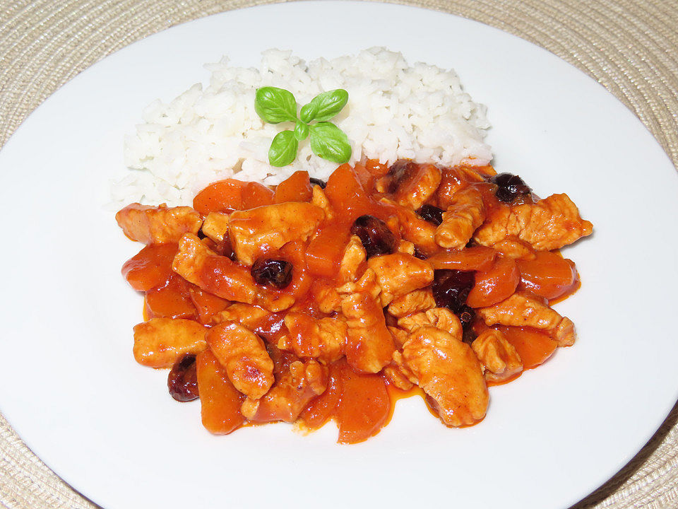 Putenpfanne mit Cranberries und Karotten von LordHobbit| Chefkoch