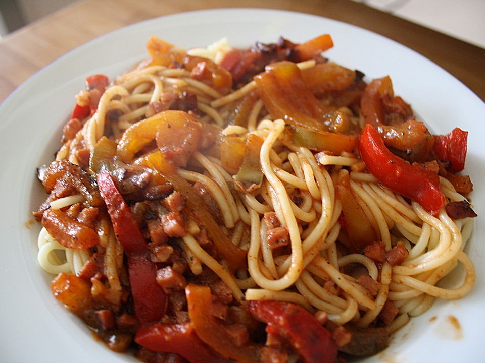 Spaghetti mit Speck und Paprika von McMoe | Chefkoch