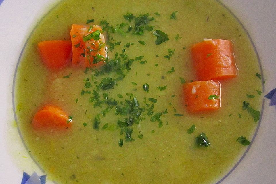 Kartoffel - Lauchcremesuppe mit Karotteneinlage