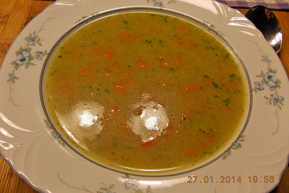 Kartoffel - Lauchcremesuppe mit Karotteneinlage