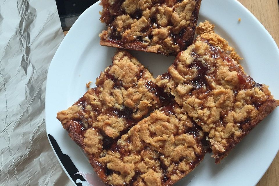 Schneller Pflaumenkuchen mit Pflaumenmus