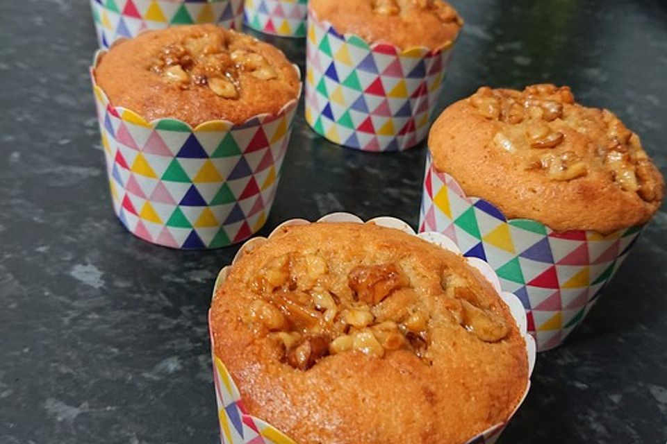 Bananenmuffins mit Walnuss - Topping