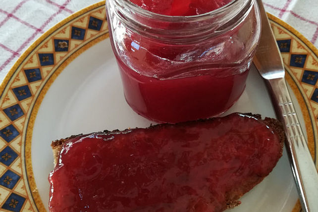 Johannisbeer-Pfirsichmarmelade mit Wodka von Kuchenhexe87| Chefkoch