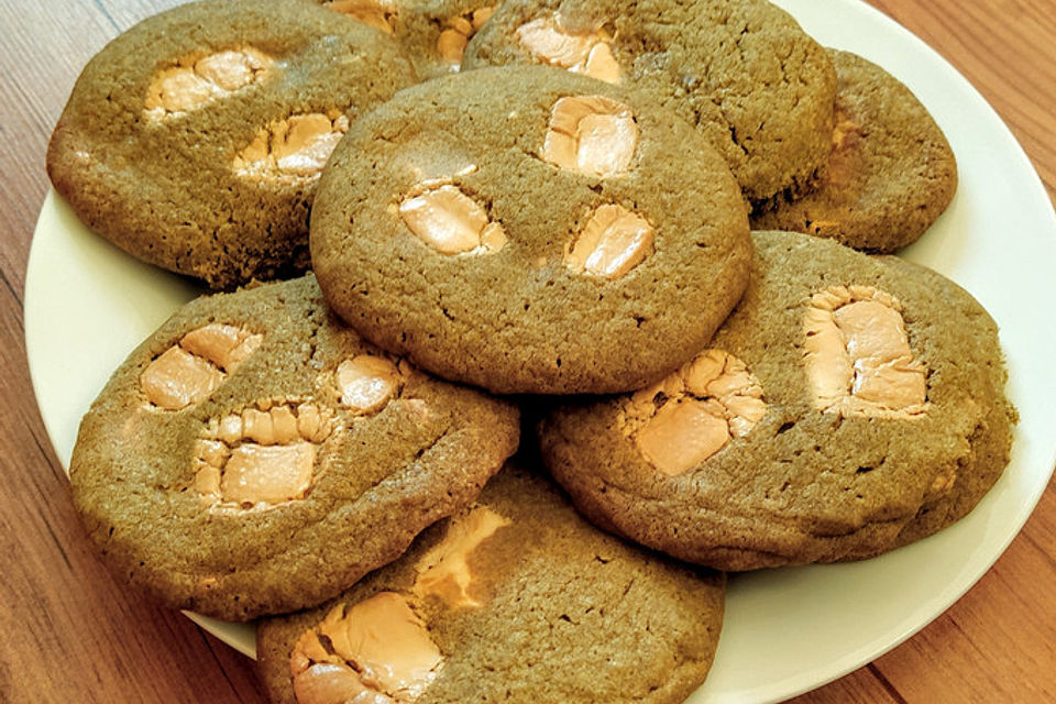 Matcha Cookies mit weißer Schokolade