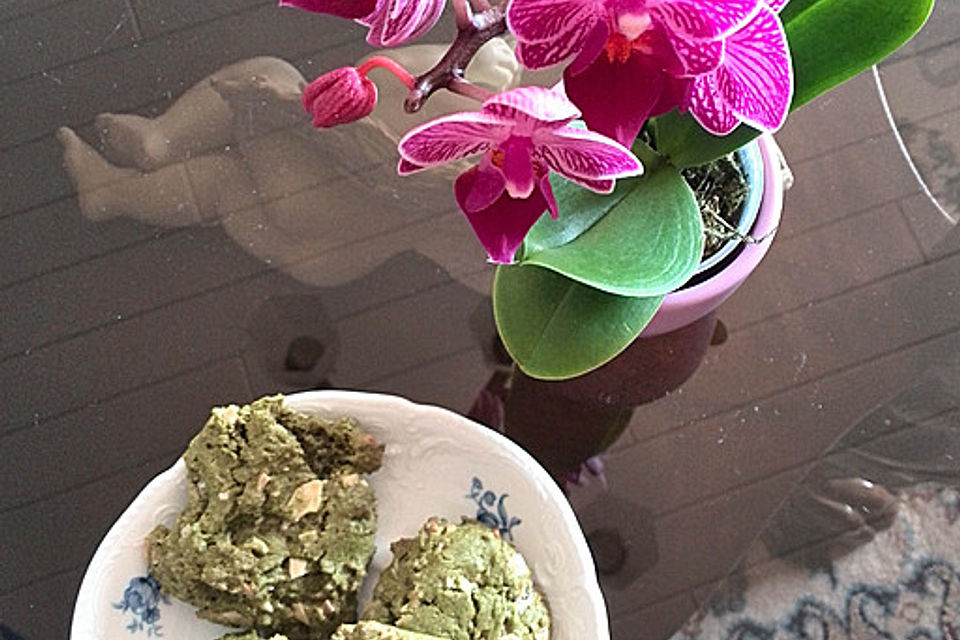 Matcha Cookies mit weißer Schokolade