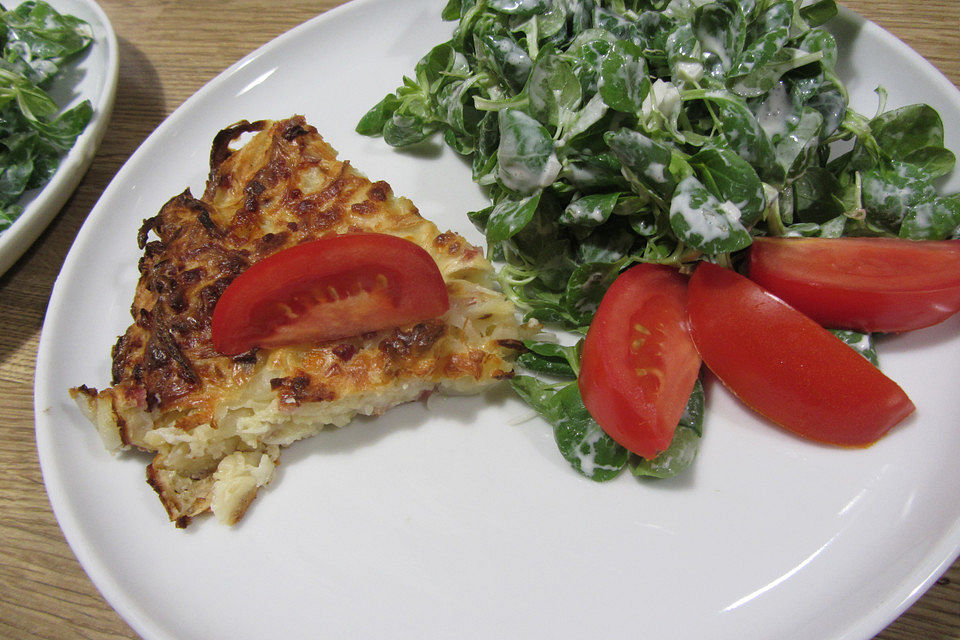 Lauwarmer Feldsalat mit Kartoffel-Joghurt-Sauce