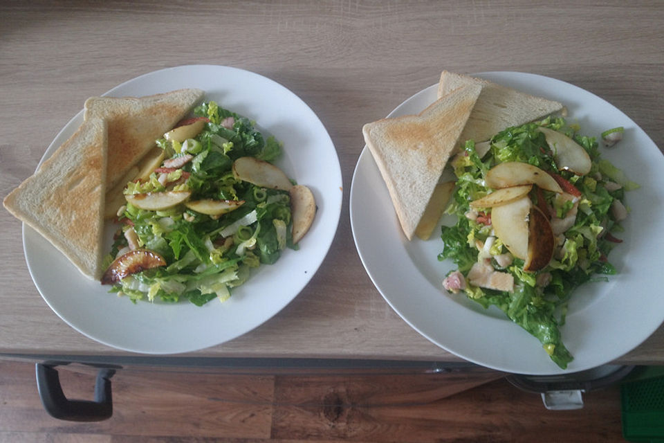 Salatvariation mit geräucherter Forelle