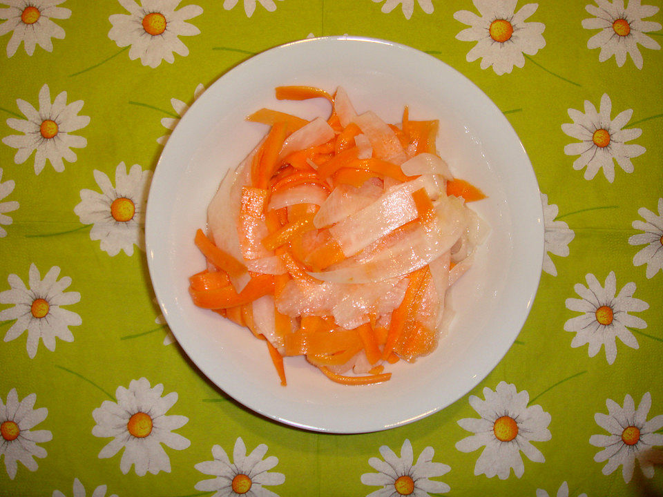 Schwarzer Rettich - Karottensalat von patty89| Chefkoch