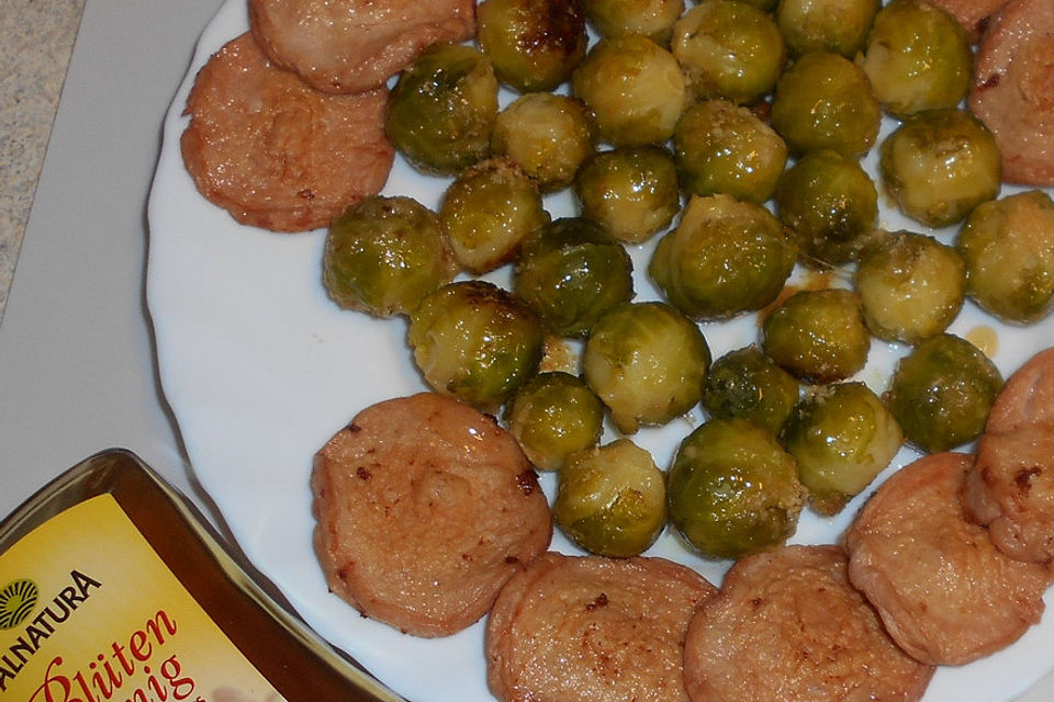 Rosenkohl aus dem Ofen mit Parmesan und Honig