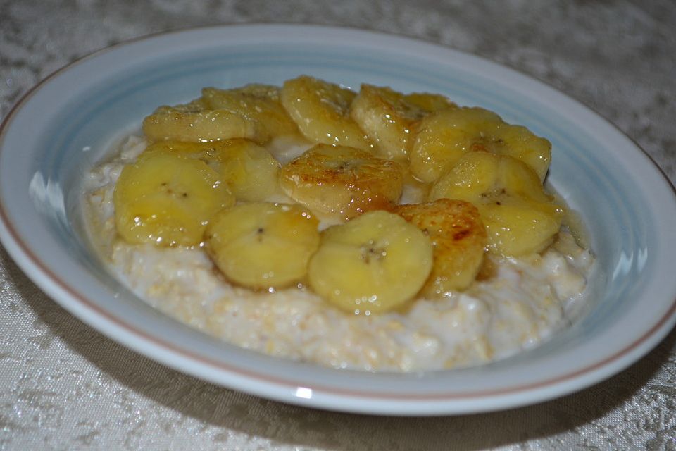 Haferbrei mit karamellisierten Bananen