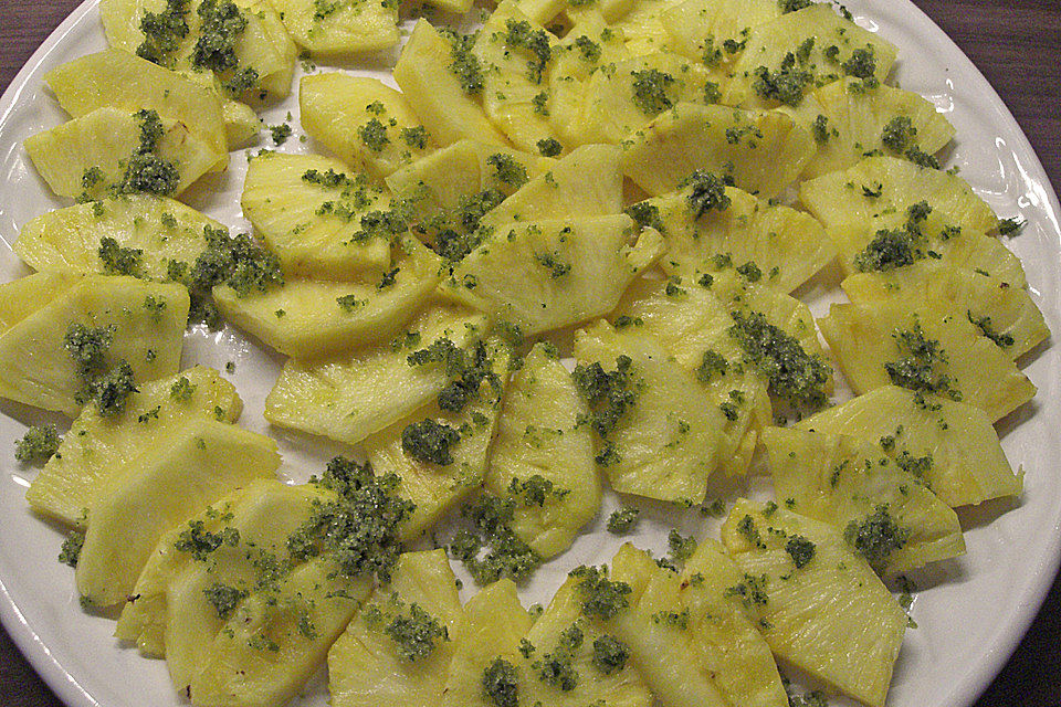 Ananasspalten mit Minz - Zucker - Pesto Ananasspalten mit Minz - Zucker - Pesto