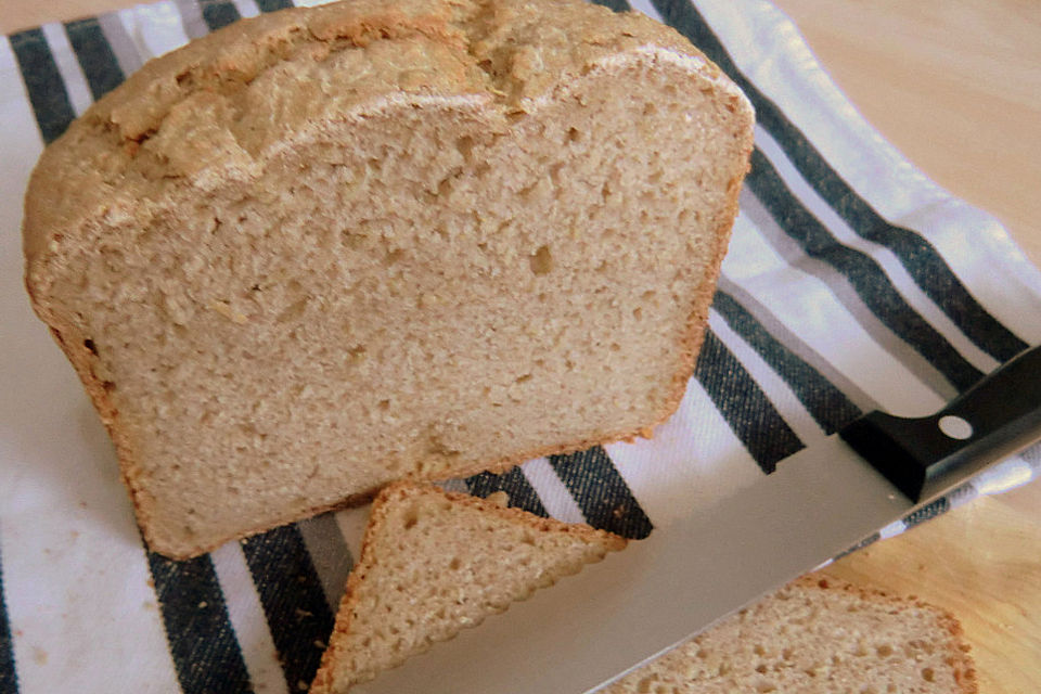 Dinkel-Roggen-Mischbrot mit Haferflocken