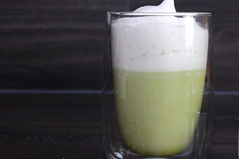 Kardamom-Matcha-Latte