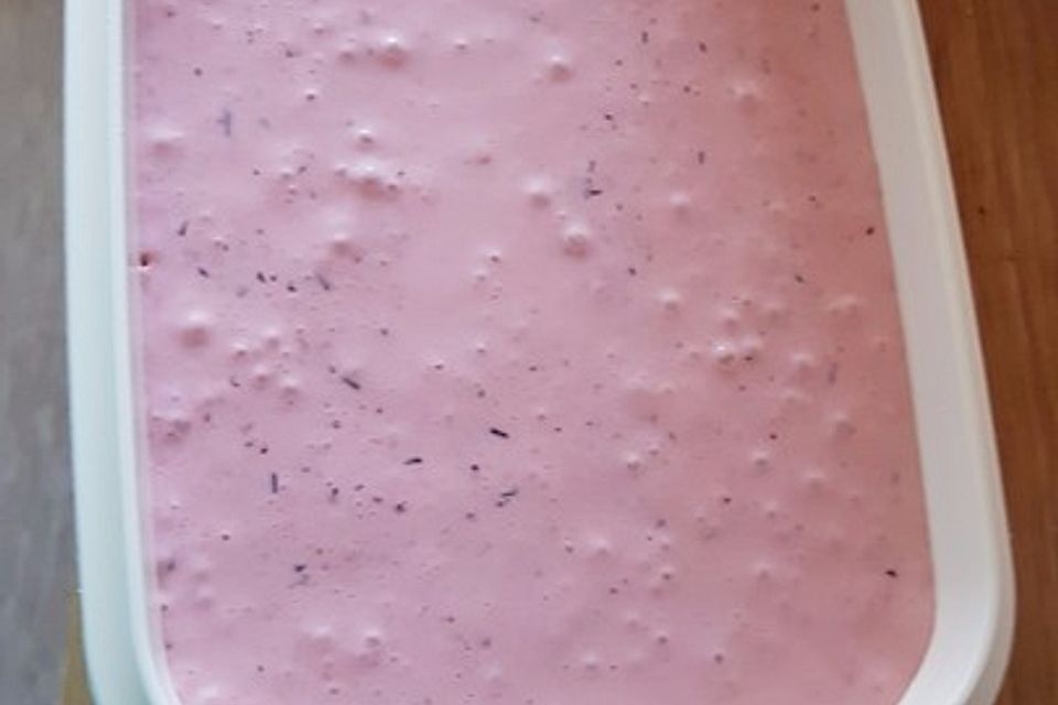 Beeren - Mascarpone Eis