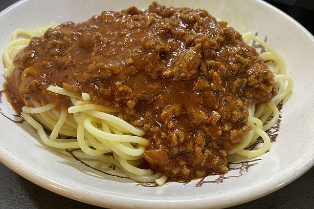 Einfache Tomaten - Hacksoße zu Spaghetti von demelzea| Chefkoch