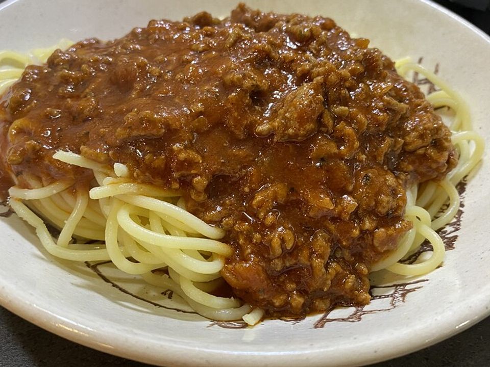 Einfache Tomaten - Hacksoße zu Spaghetti von demelzea| Chefkoch