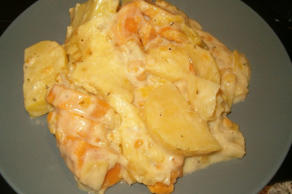 Süßkartoffel-Lauch-Gratin