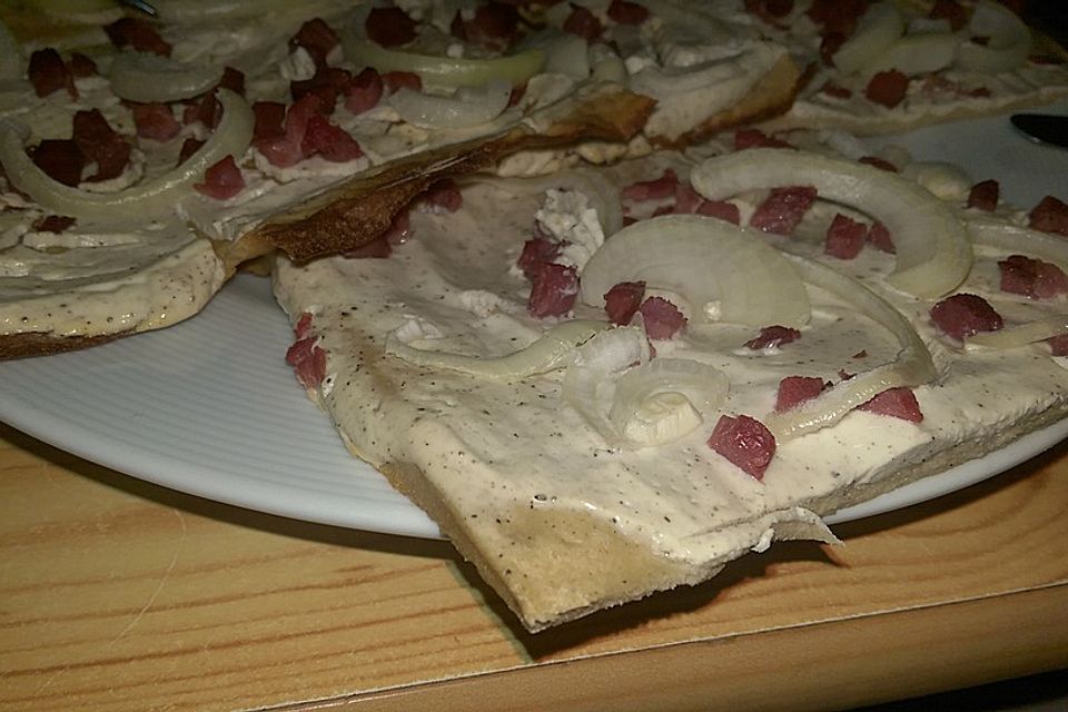 Low carb Flammkuchen