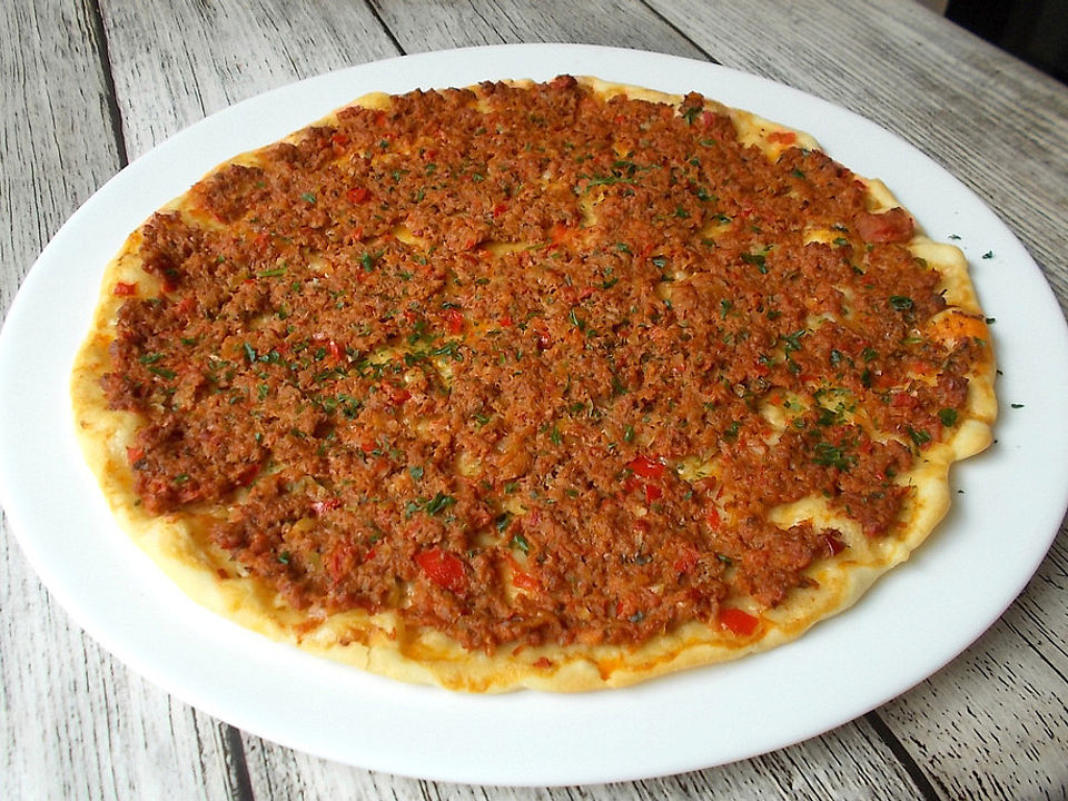 Türkische Pizza (Lahmacun) von Meinerezepte_Aynur | Chefkoch