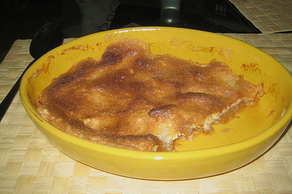 Apfel - Feigen Dessert mit Erdnuss - Baiser