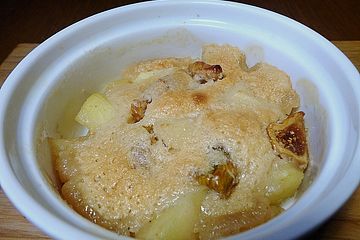 Apfel - Feigen Dessert mit Erdnuss - Baiser