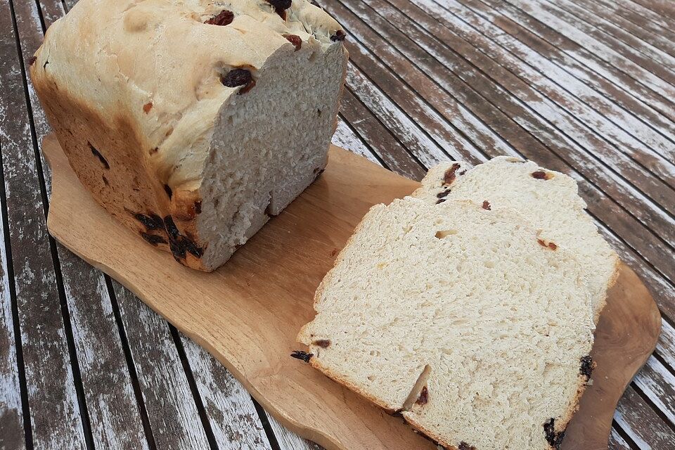 Rosinen-Nussbrot aus dem BBA