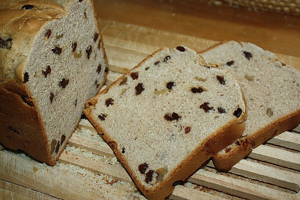 Rosinen-Nussbrot aus dem BBA