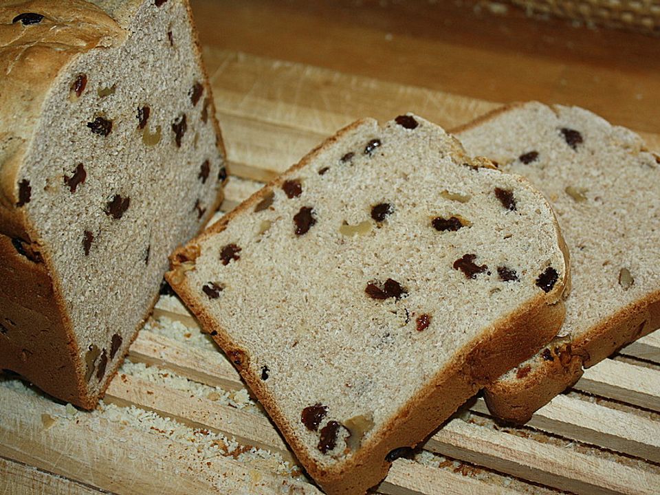 Rosinen-Nussbrot aus dem BBA von BieneEmsland| Chefkoch