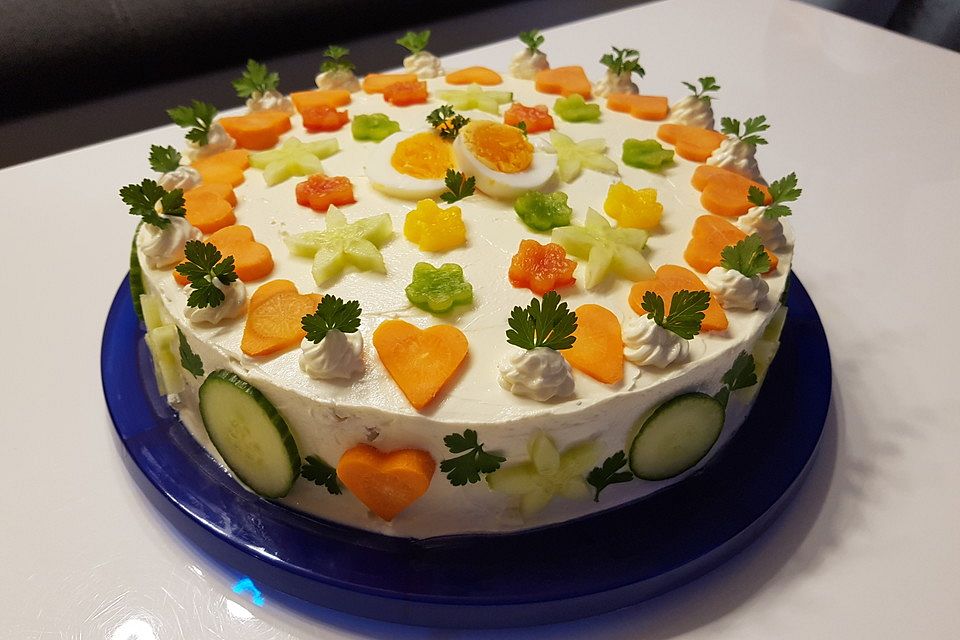 Festliche Sandwichtorte