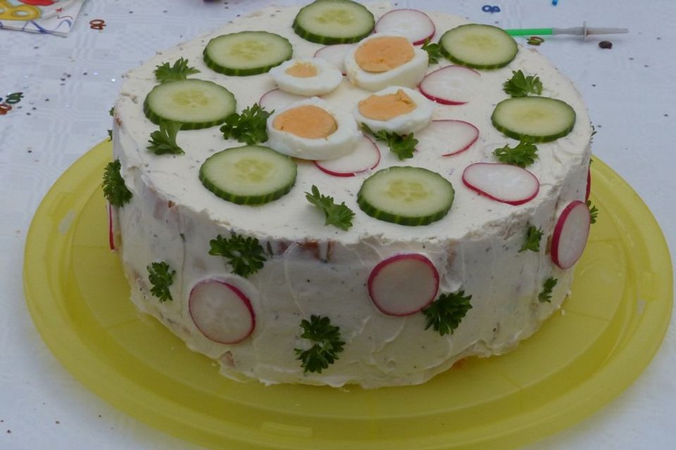 Festliche Sandwichtorte