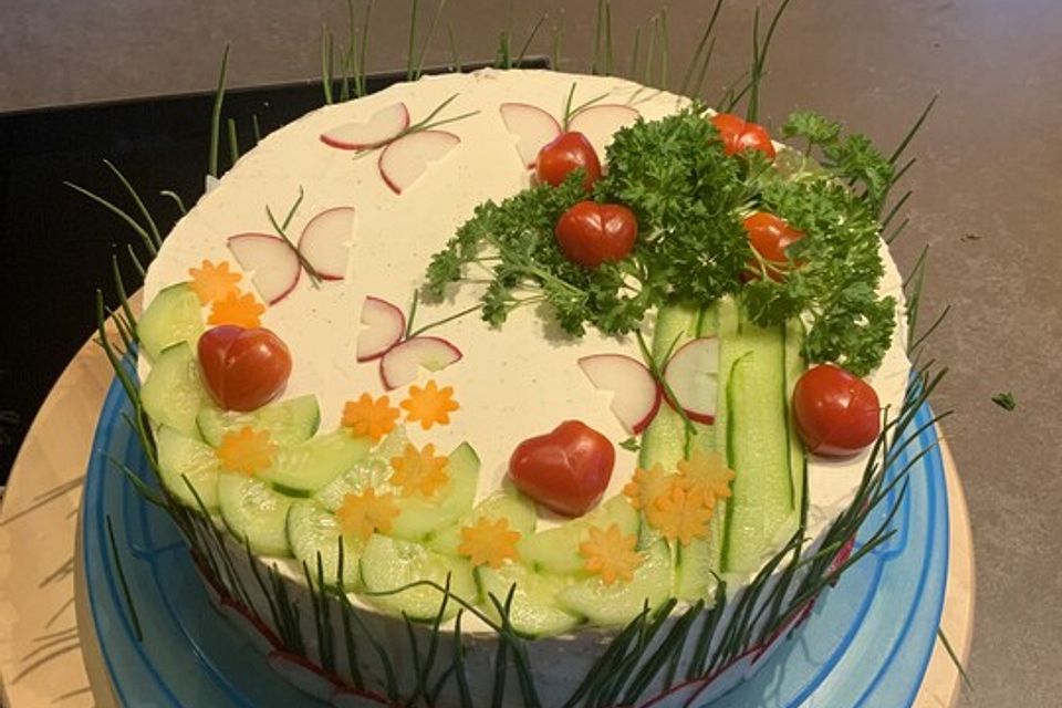 Festliche Sandwichtorte