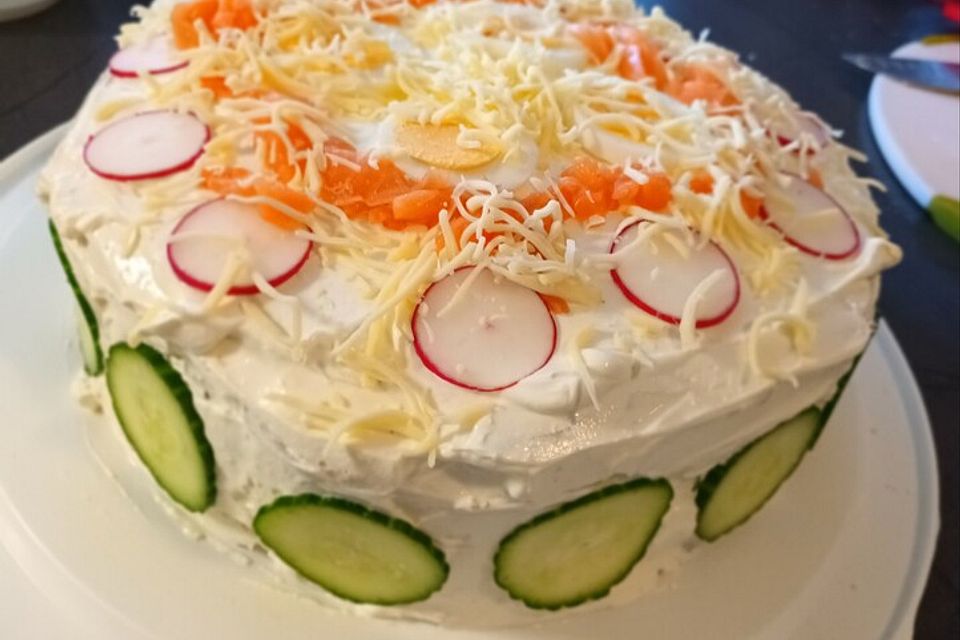 Festliche Sandwichtorte