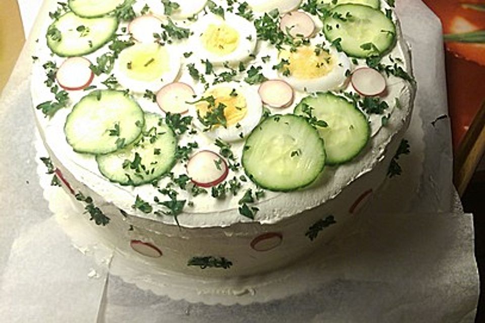 Festliche Sandwichtorte