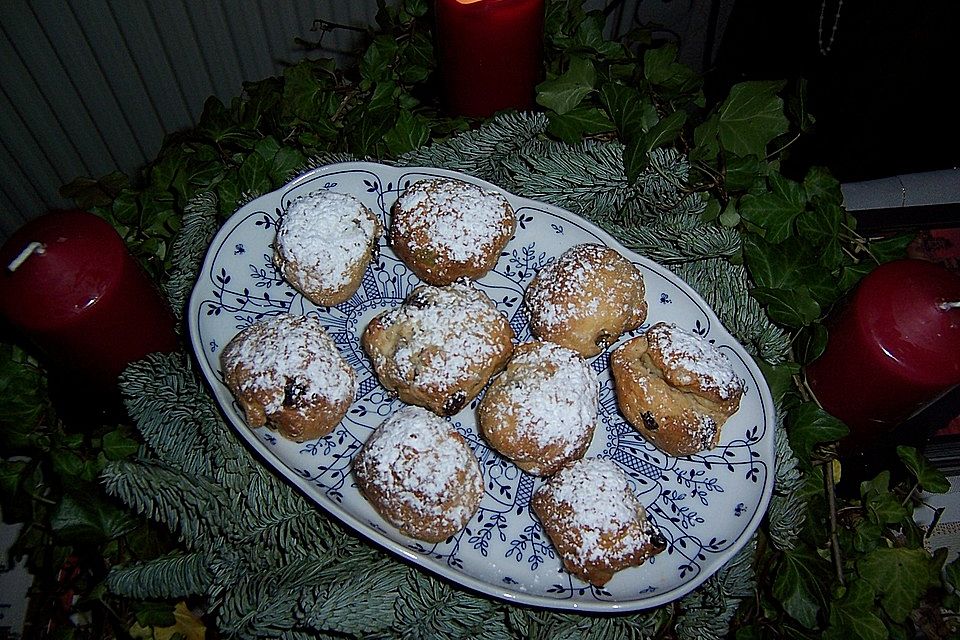 Quarkstollenkonfekt mit Marzipanfüllung