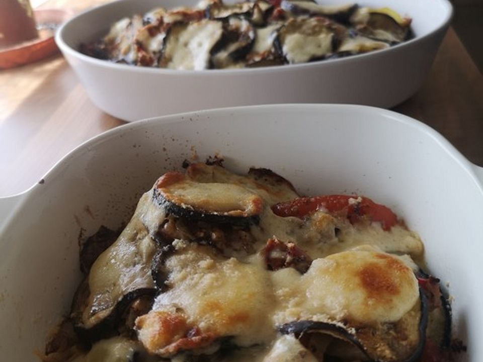 Vegetarische Moussaka auf Walnuss-Champignon-Fenchel-Basis mit ...