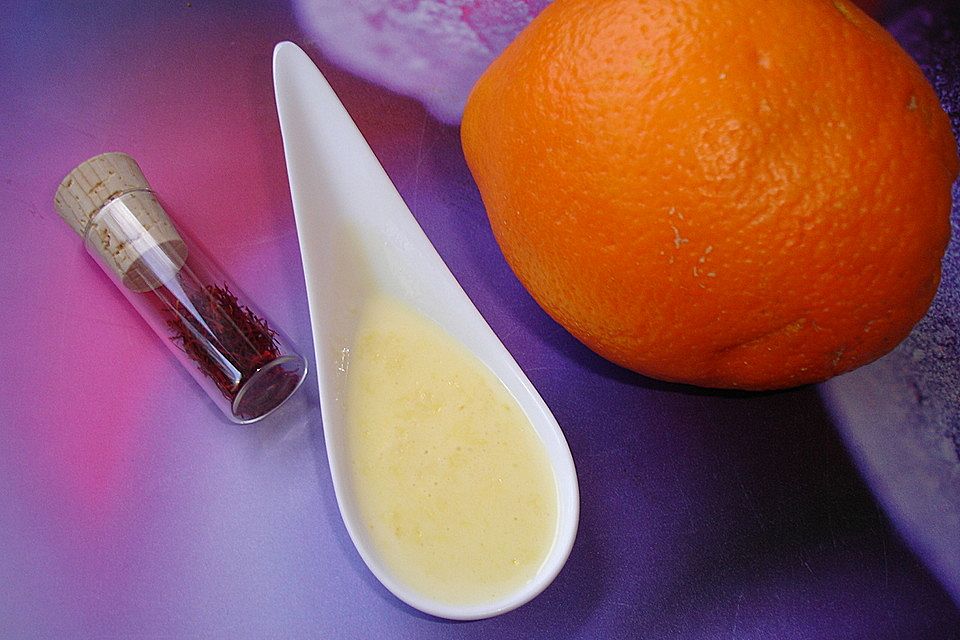 Safran-Orangen-Sahnesauce