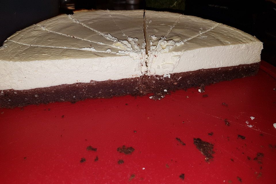 Käsekuchen mit Brownie-Boden