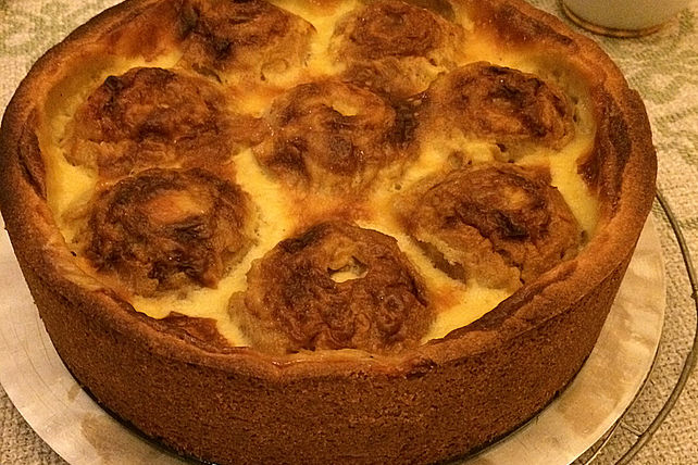 Bratapfelkuchen mit Sahne-Pudding-Füllung von AprilCherZ| Chefkoch