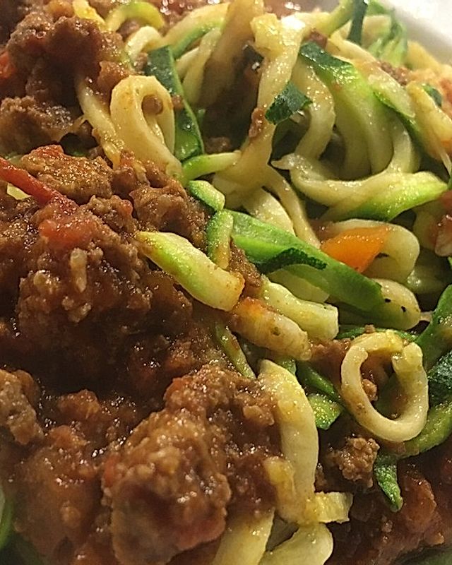 Zoodles mit Bolognese