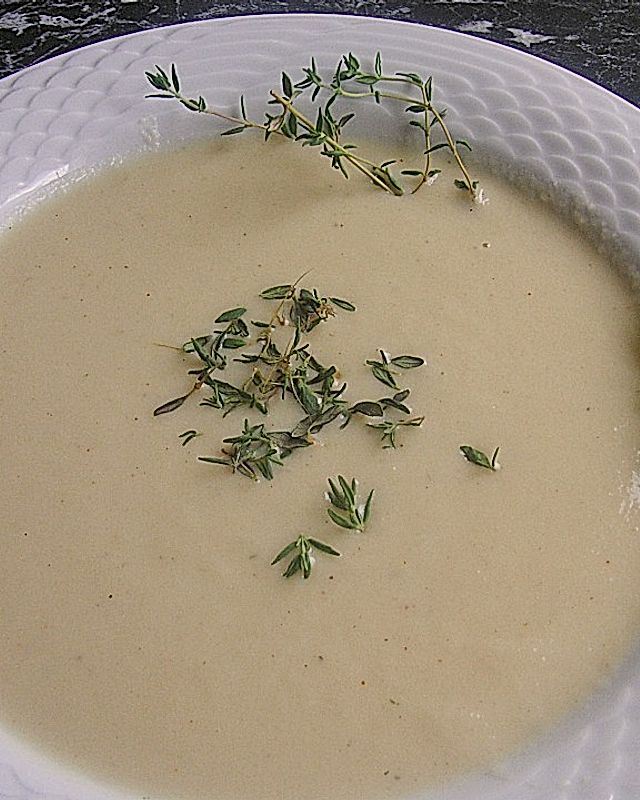 Kohlrabi - Thymian Suppe