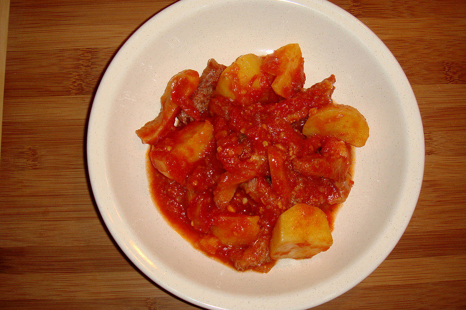 Kutteln in Tomatensoße