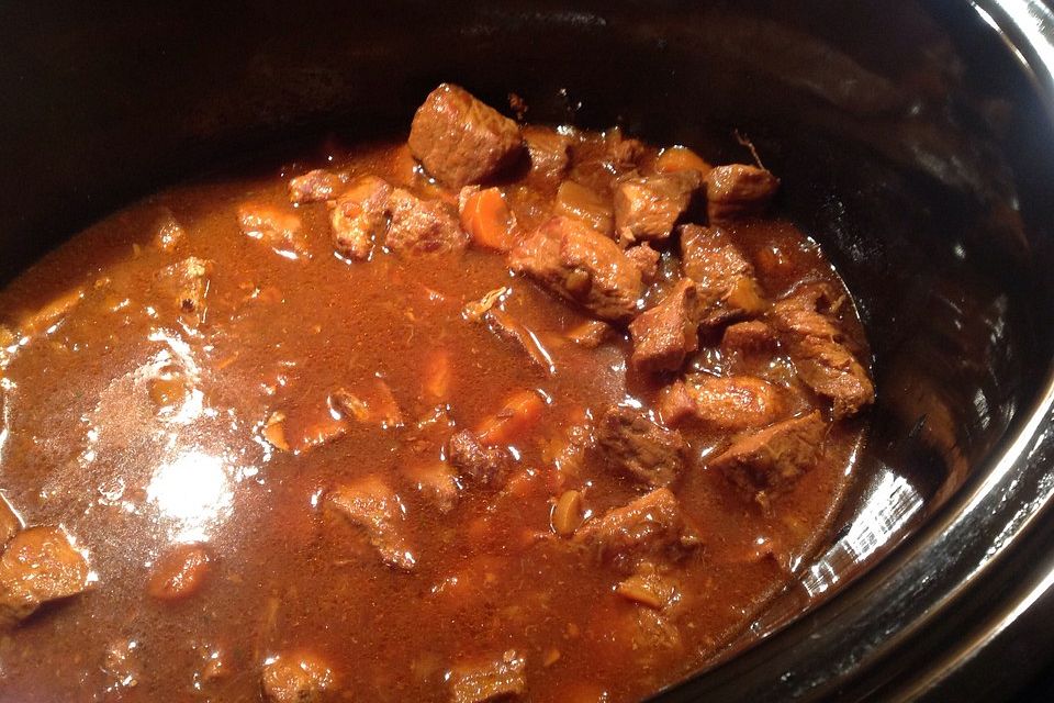 Malzbiergulasch aus dem Crock Pot