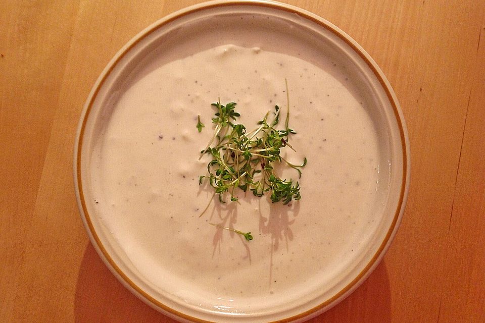 2 - Becher - Knoblauch - Dip