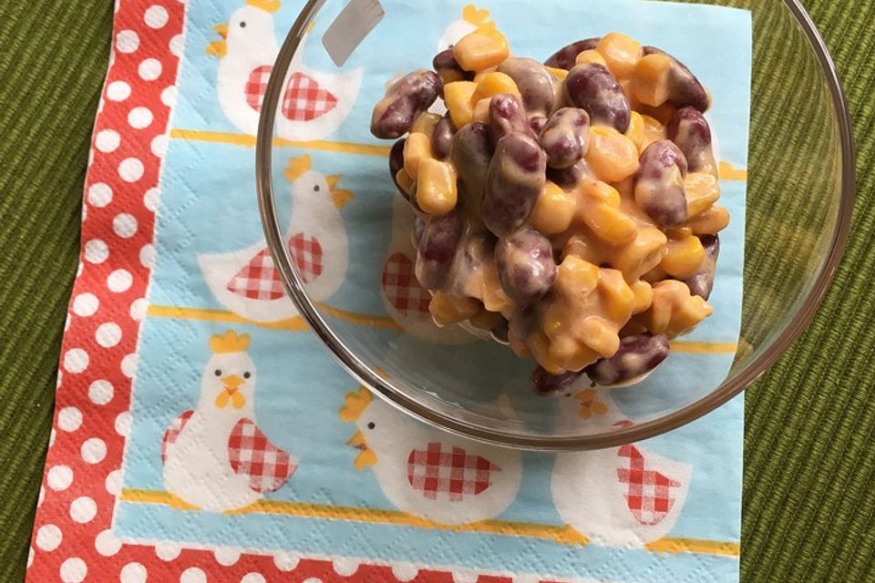 Mais-Bohnen-Salat mit Joghurt-Dressing