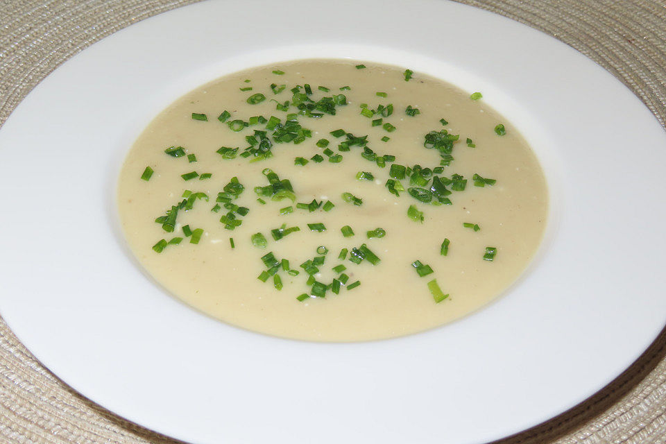 Bretonische Blumenkohlcremesuppe