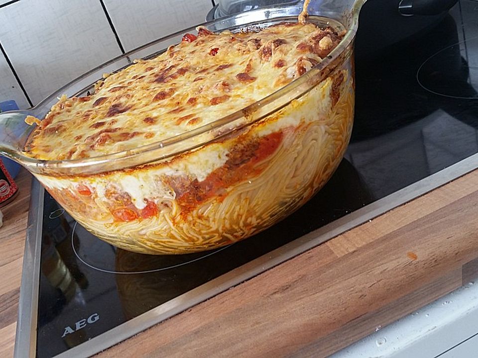 Spaghetti-Auflauf mit Fleischbällchen von issiyra| Chefkoch