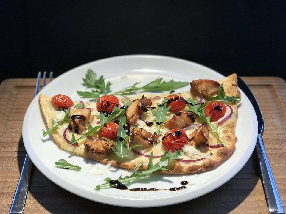 Flammkuchen mit Hähnchen und Gemüse von __Maria__| Chefkoch