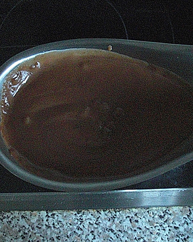Bratapfel-Schokoladensauce zu Entenbrust