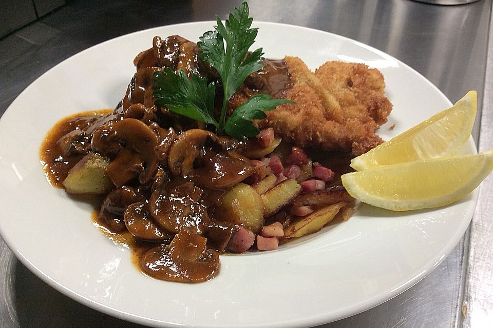 Jägersauce mit Steinpilzen und Champignons